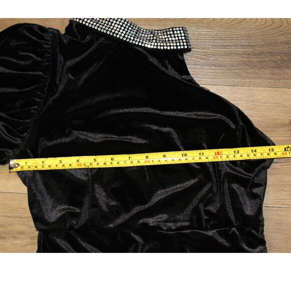 NWT! DO+ BE  Black One-Shoulder Velvet Puff Sleeve Rhinestone Choker Mini Dress - Picture 3 of 8